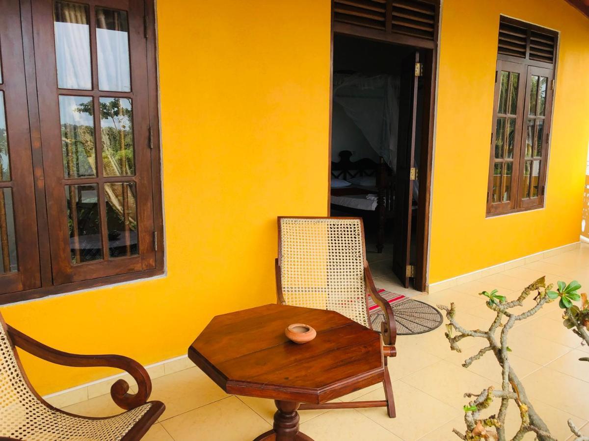Blue Sea View Bed & Breakfast Unawatuna Exterior photo