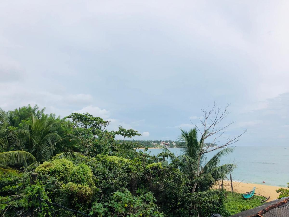 Blue Sea View Bed & Breakfast Unawatuna Exterior photo